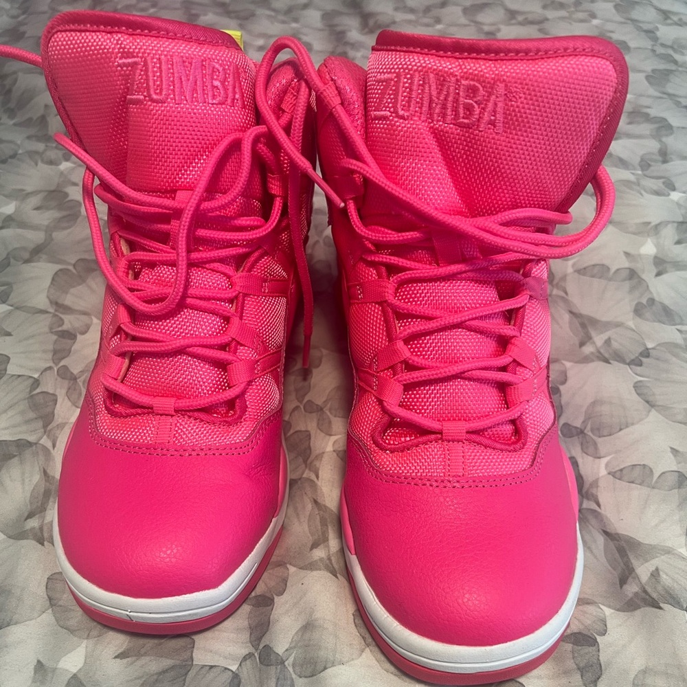 Zumba air high classic sneakers-never worn, just tried on!